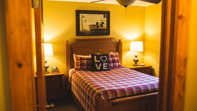 Hocking Hills Romantic Cabins for Couples