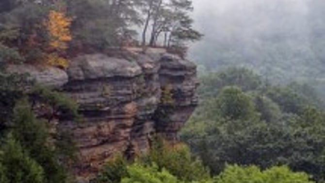 Conkle’s Hollow Rim Trail