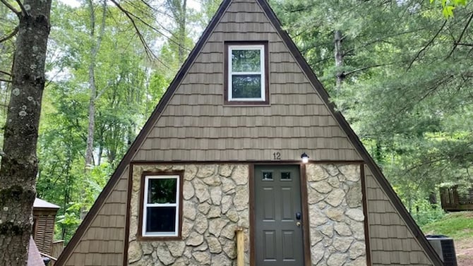 Romantic A Frame Cabins in Hocking Hills